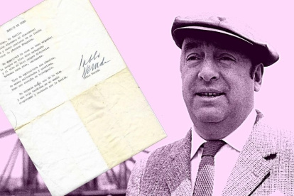 Un retrato del poeta chileno Pablo Neruda y una versión inédita de un soneto escrito por él a máquina de escribir.