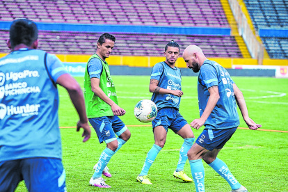 Los jugadores de Universidad Católica se han sentido perjudicados en las últimas semanas. El domingo jugarán contra Delfín en el estadio Jocay de Manta.