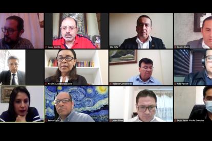 La Comisión de Fiscalización analiza en pedido de juicio político contra Cruz presentado por el legislador Henry Kronfle.