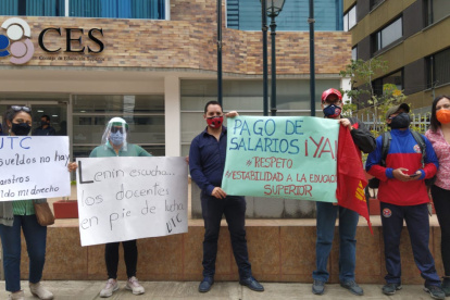 Desde fines de agosto, los profesores universitarios han retomado las protestas contra el recorte presupuestario que afecta a la educación superior ecuatoriana.