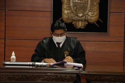 Audiencia. El juez David Jacho dirigió ayer la audiencia de formulación de cargos en contra de la asambleísta.