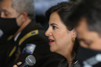 María Paula Romo denunció presuntas operaciones ilegales.