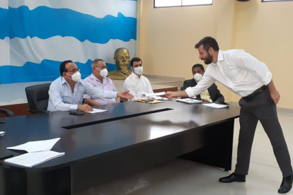 Entrega. La solicitud fue presentada este martes 29 de septiembre.