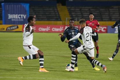 El partido entre Barcelona e Independiente del Valle, del pasado sábado, estuvo cerca de suspenderse debido a los contagiados por coronavirus.