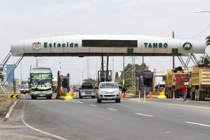 Pago. La Prefectura pagó 70 millones en subsidio de peaje en 20 años.