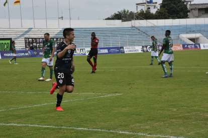 Cristian Ortiz fue el autor de un doblete para Independiente del Valle en suelo machaleño.