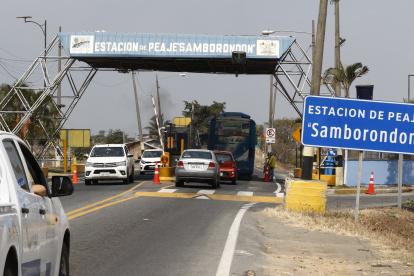 Uno de los peajes administrados por la concesionaria Conorte en Guayas.