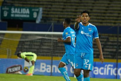 Bruno Vides festeja uno de los dos goles marcados ante Emelec, en el primer tiempo jugado en el estadio Olímpico Atahualpa