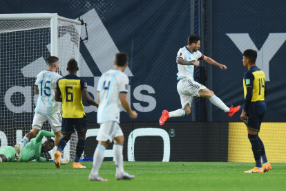 Lionel Messi abrió el marcador del partido anotando el único tanto hasta el momento.