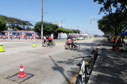 A la actividad han acudido decenas de familias del norte de la ciudad.