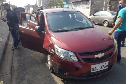 El vehículo Chevrolet Sail, vino de placas GSU-3766, fue empleado en el atentado.