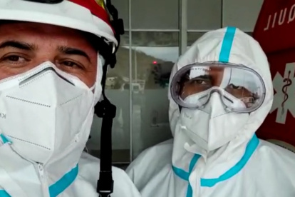 Los bomberos que hicieron un vídeo donde señalan que en el hospital de Ceibos no recibieron a un paciente de coronavirus.