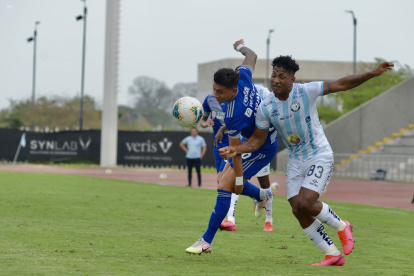 El City y Emelec no ha logrado inaugurar el marcador en Parque Samanes.