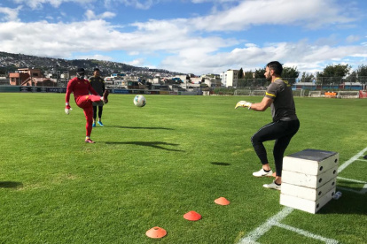 Resulta preocupante la forma en la que Aucas dejó de cumplir el protocolo de bioseguridad.