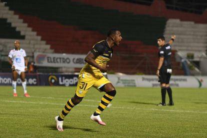 Barcelona se impuso 2-0 a Liga de Portoviejo, en la tercera fecha de la LigaPro.