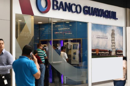 Los bancos han buscado aliviar el pago de los créditos en los últimos meses.
