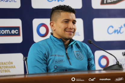 Mario Pineida fue convocado para el microciclo tricolor de cara a los próximos duelos eliminatorios.