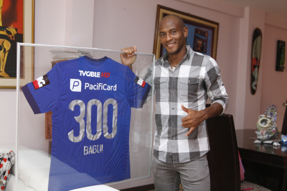 Óscar Bagüí pasó de ser uno de los jugadores más regulares en Emelec a tener aparciones esporádicas.