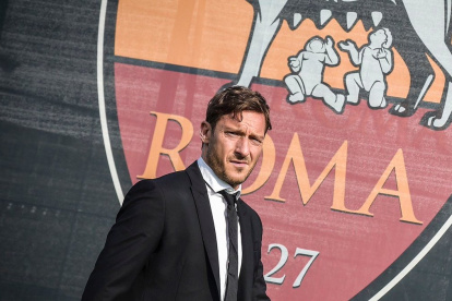 El italiano Francesco Totti reportó su contagio