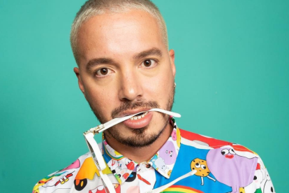 El artista colombiano es reconocido por fusionar el reguetón y trap con música anglo.