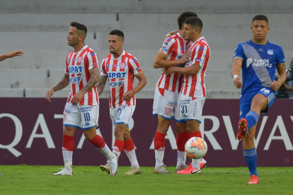 Ante Unión, por Copa Sudamericana, Emelec volvió a mostrar la misma imagen decepcionante de la LigaPro.