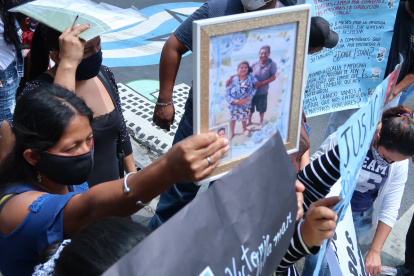 06112020 PLANTON POR PROTESTAS DE FAMILIARES DESAPARECIDOS POR ECOVID EN HOSPITALES PUBLICOS 6 DE NOVIEMBRE DEL 2020