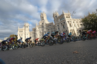 El recorrido de la última etapa llegó a Madrid y tuvo gran afluencia de público, por lo que el operativo policial fue intenso.