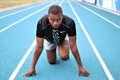 Preparación. Álex trabajó hace pocas semanas en la renovada pista Víctor Emilio Estrada de Guayaquil.