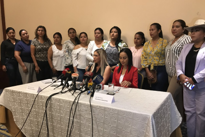 En enero, líderes parroquiales y provinciales de Guayas se reunieron para apoyar las reformas al Código de la Democracia.