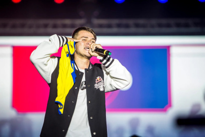 Switch superó hace ya mucho la etapa de aficionado y ostenta actualmente el título de campeón nacional de la Red Bull Batalla de los Gallos desde 2017.