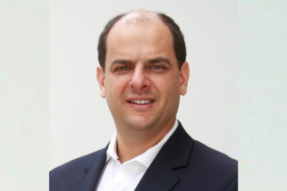 Jeffrey Radzinsky es abogado peruano, analista político, profesor universitario y asesor.