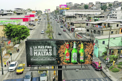 Un cartel ubicado en la avenida Las Aguas.