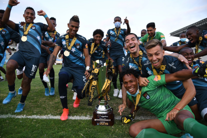 El cuadro del 9 de Octubre jugará en la Serie A del fútbol local tras 26 años.