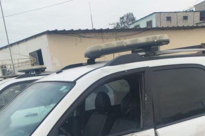 Hecho. Así quedó el patrullero tras la persecución.