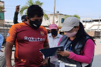 Notificación. La delegación electoral del Guayas continúa notificando a los integrantes de las Juntas Receptoras.