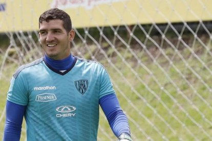 Jorge Pinos está en medio de un conflicto legal por su transferencia.