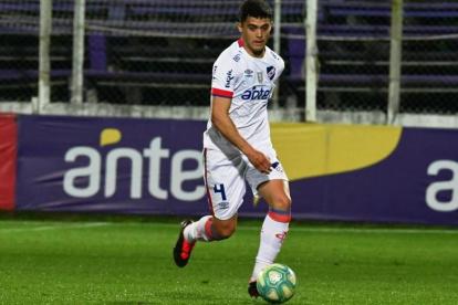 Agustín Oliveros es una de las bajas del Nacional uruguayo.