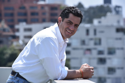 Su tercer y actual matrimonio es con Anastasia, la conoció en Rusia.





10 de noviembre  2020

KARINA DEFAS 

Agencia (ag-expreso ag-extra ag-quito)