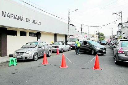 ENTREVISTA CON LA ADMINISTRADORA ENCARGADA  DEL HOSPITAL MARIANA DE JESUS POR CIERRE DE CALLE Y ATENCION DE CONSULTA EXTERNA Y EMERGENCIA EN LA VIA 



PERIODISTA : JUAN DANIEL PONCE



FECHA : 16/11/2020 



Agencia (ag-extra)