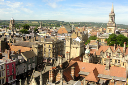 Europa se prepara para evitar más contagios por la Navidad.