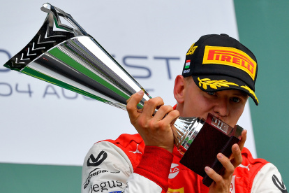 Mick Schumacher seguirá el legado de su padre Michael en la Fórmula 1. El 2021 formará parte de la escudería Haas.