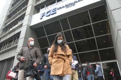 La presidenta del CPCCS. Sofía Almeida, pidió se investigue a funcionarios del MSP, al proveedore de los equipos y a los dirigentes de una cooperativa de ahorro y crédito.