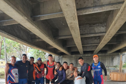 Los equipos de ADN e Infantería de Marina luego de uno de sus entrenamientos.