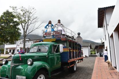 Las chivas recorrerán las plazas principales de la Mitad del Mundo durante el fin de semana.