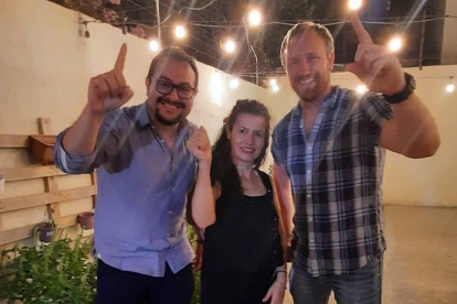 William Herrera Ríos (iz), Olga López y Bradley Hilgert, nuevas autoridades electas de la Universidad de las Artes.