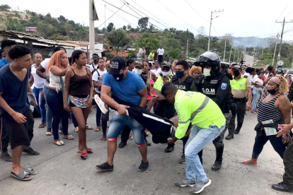 Recaptura. El domingo la Policía recapturó en los alrededores de la cárcel de Esmeraldas a seis reos fugados.