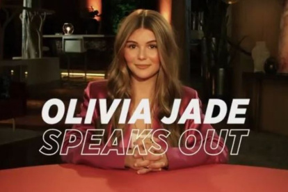 Olivia Jade en la presentación del programa "Red Table Talk".