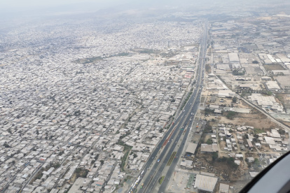 Una vista aérea de vía a la costa, hacia donde apunta hoy el nuevo aeropuerto.
