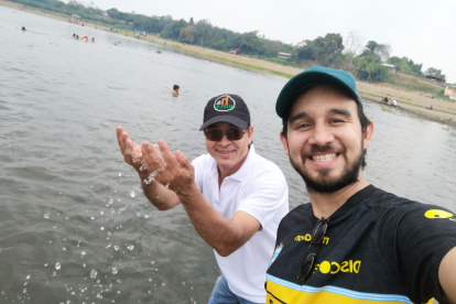 Alsino con su hijo Leonardo.