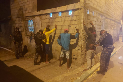 La policía nacional realiza operativos en diferentes puntos del Ecuador, para desarticular organizaciones delictivas.